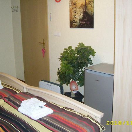 B & B Gross Methling Dargun ภายนอก รูปภาพ