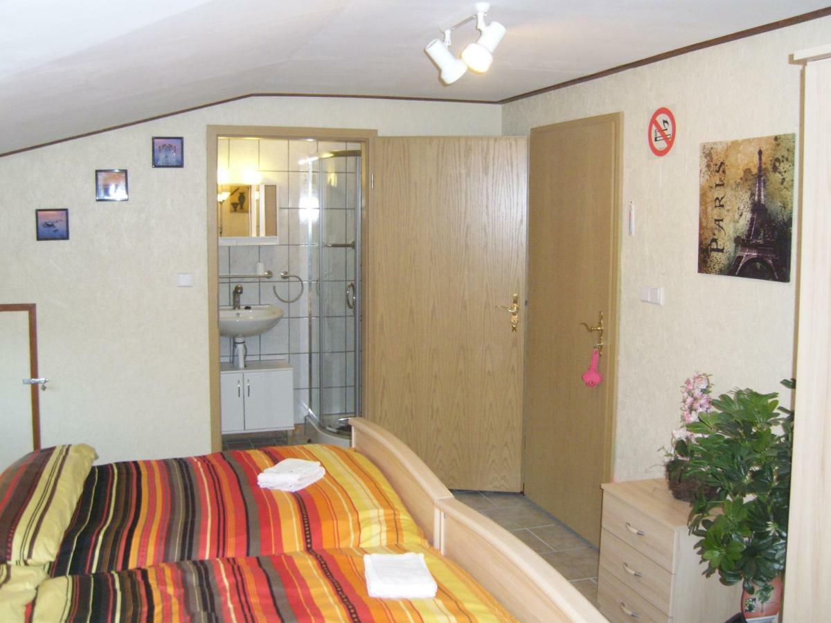 B & B Gross Methling Dargun ภายนอก รูปภาพ